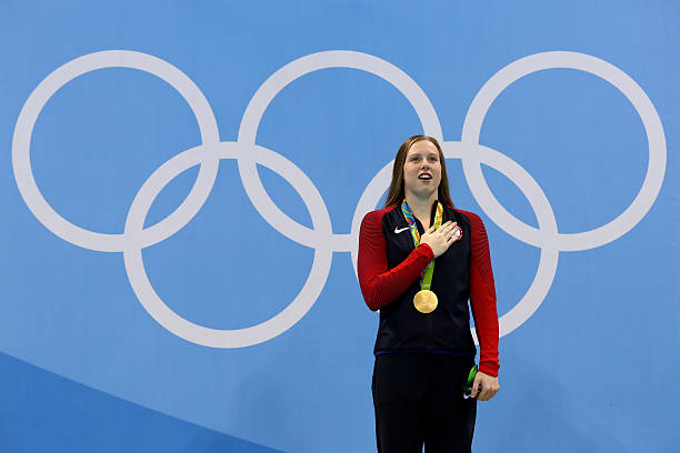 蛙泳腿部动作顺序与发力技巧：提升游泳效率的关键