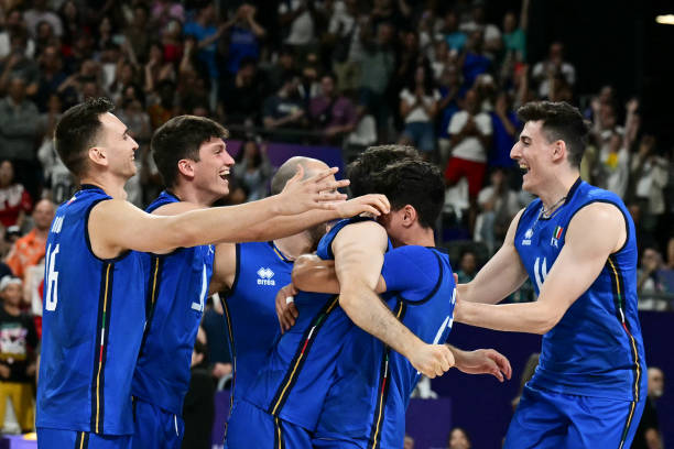 冯坤队长时代女排队员的成长历程