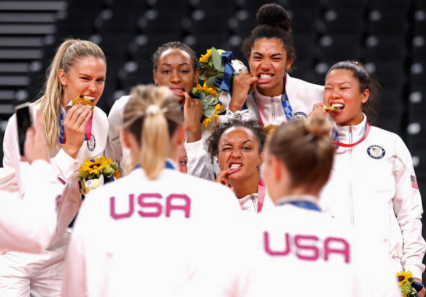 郑益昕沙排技术解析，贴吧大神深度探讨！