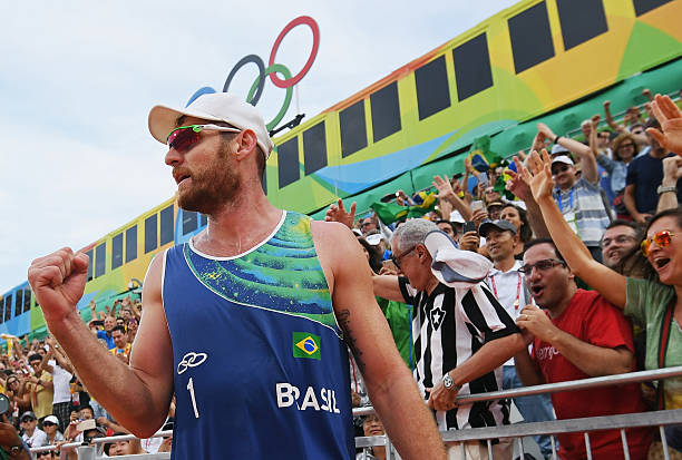 原中国女排二传冯坤的跨国婚姻，丈夫是泰国排球教父