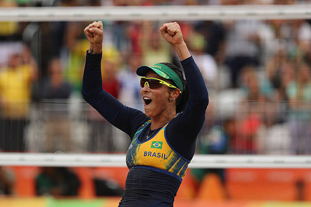 中考排球考试满分技巧与训练方法