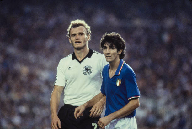 从1930到2022：世界杯主办国的地理与文化分布